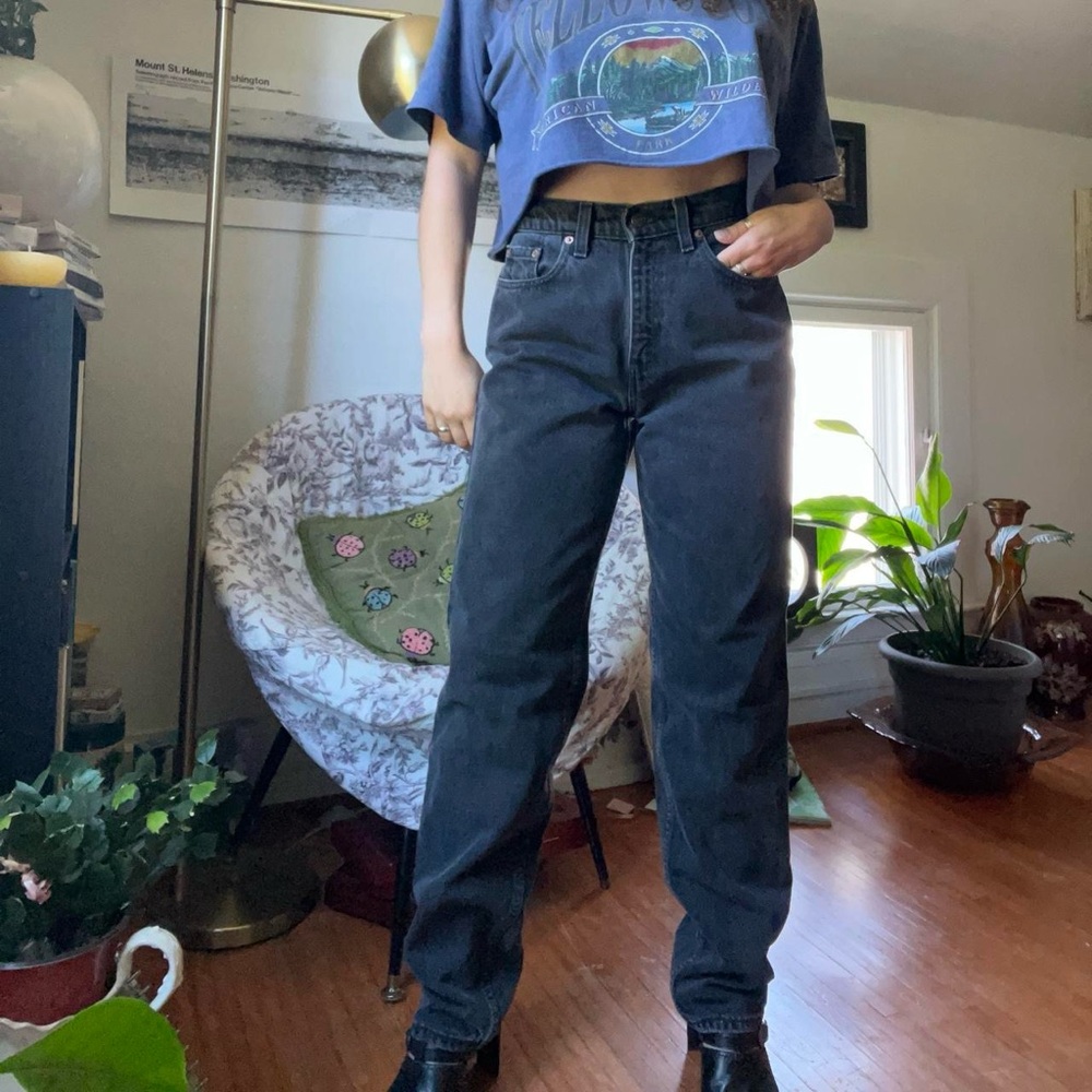 Vintage 90s Levis 560 loose fit straight leg jeans